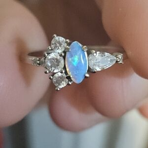 Elegant 925 Silver Opal Ring Size 7